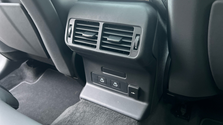 Land Rover Range Rover Velar 2.0 D200 MHEV Dynamic HSE 5dr Auto Diesel Estate